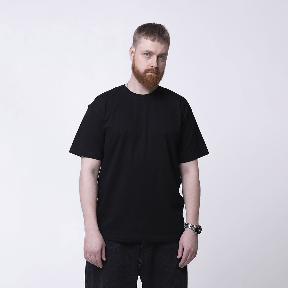 Черная футболка унисекс