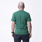 Зеленая мужская футболка