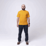 Желтая мужская футболка