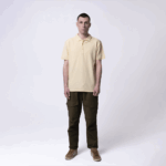 Бежевое мужское поло