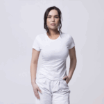 Белая женская футболка