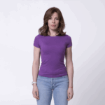 Фиолетовая женская футболка