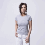 Серая женская футболка