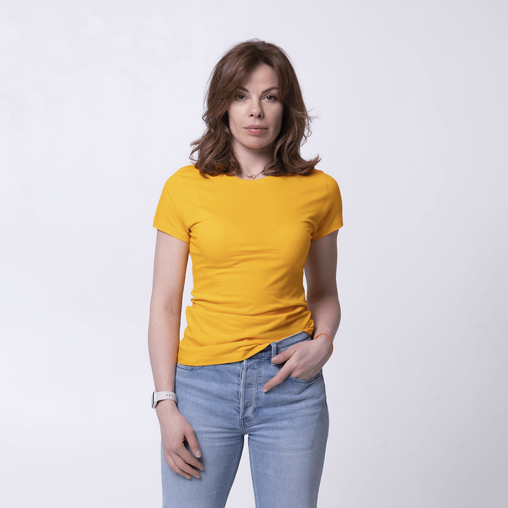 Желтая женская футболка