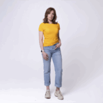 Желтая женская футболка