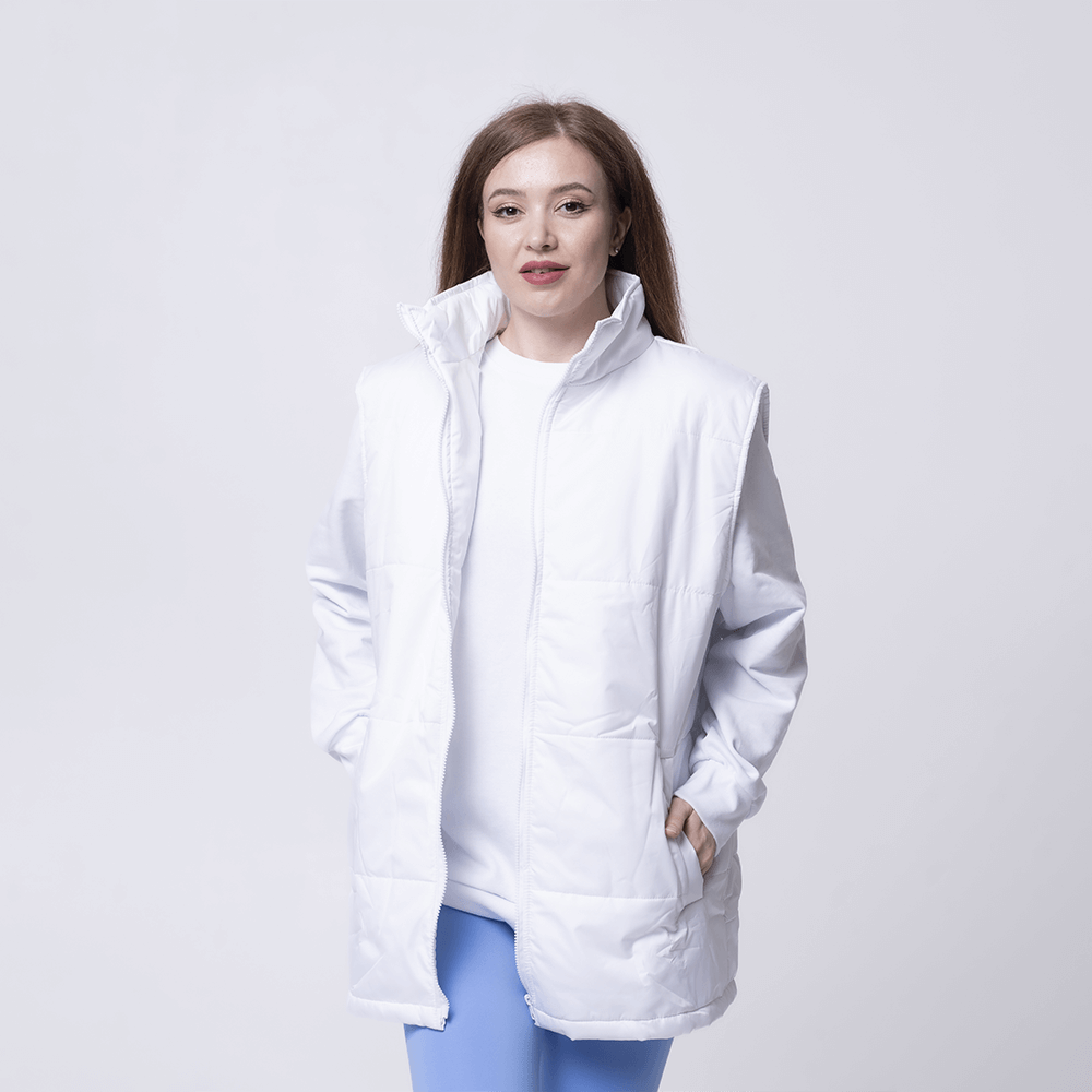 Белая жилетка