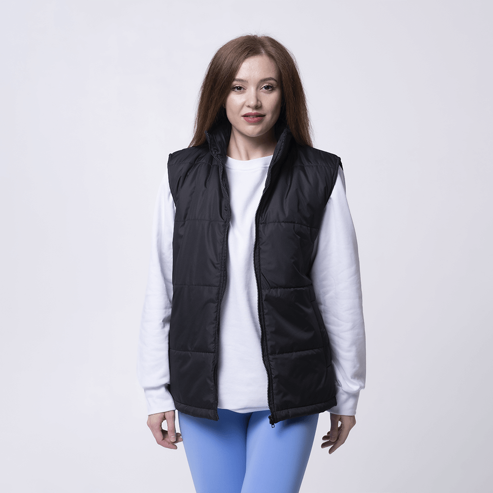 Черная жилетка